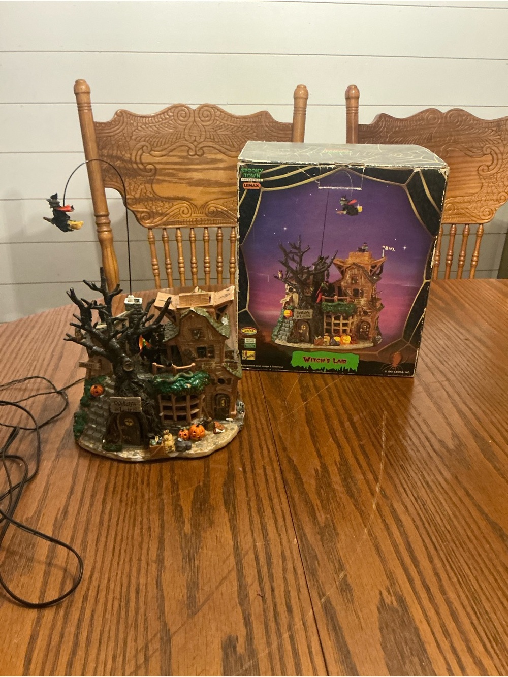 Lemax Spooky Town Witch’s Lair House Animated Illuminated w/ Box (2004) READ